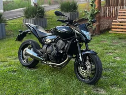 CB 600