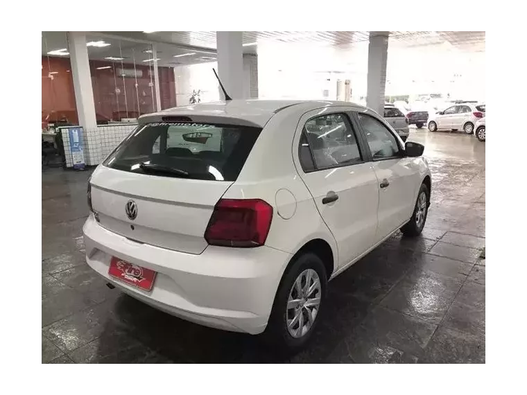 Volkswagen Gol Branco 8