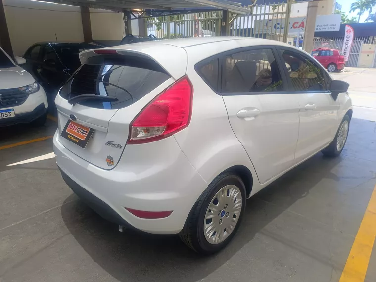 Ford Fiesta Branco 5