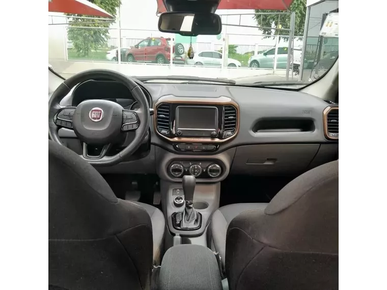 Fiat Toro Branco 5