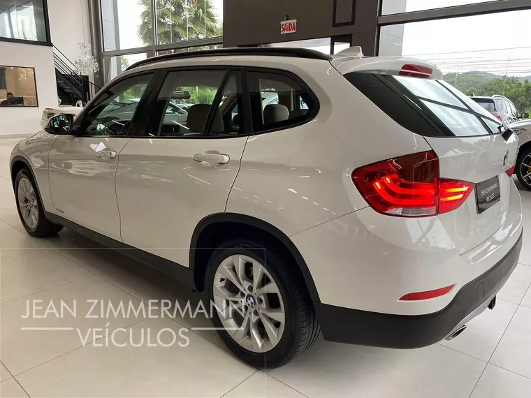 BMW X1 Branco 18