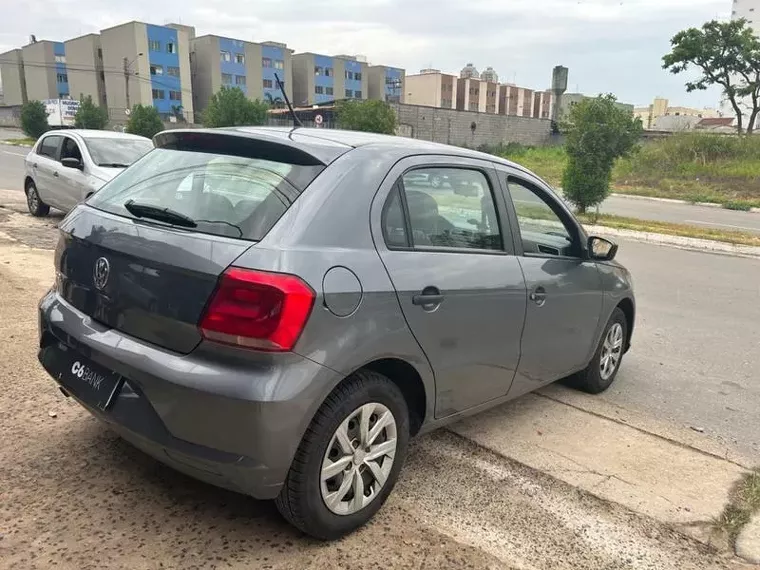 Volkswagen Gol Cinza 2