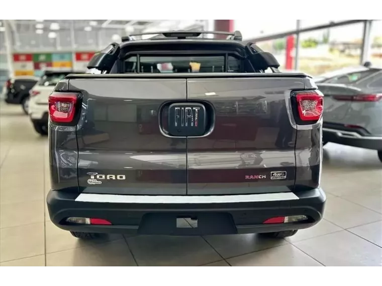 Fiat Toro Cinza 11