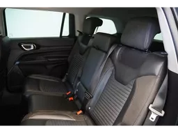 Jeep Commander