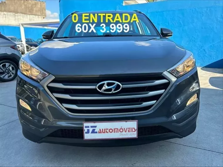 Hyundai Tucson Cinza 14