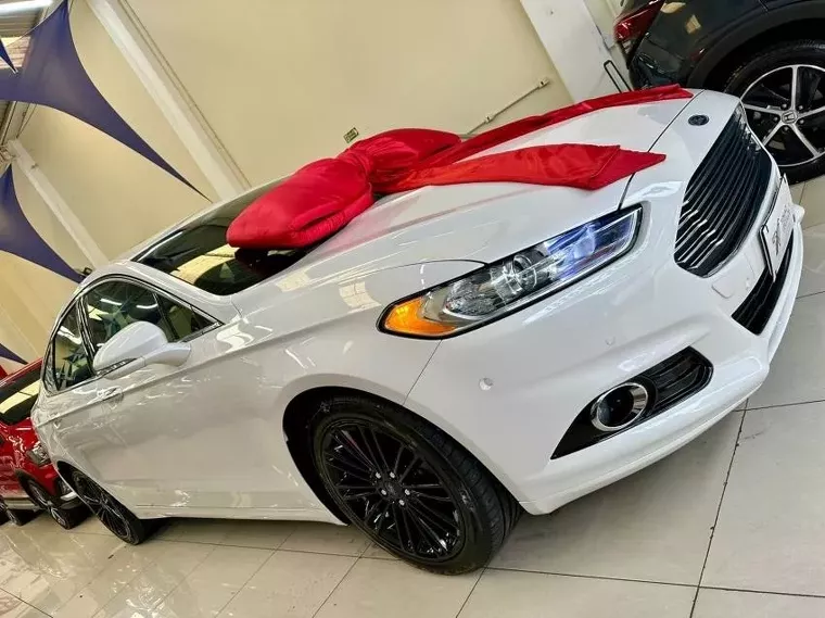 Ford Fusion Branco 1