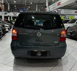 Nissan Grand Livina
