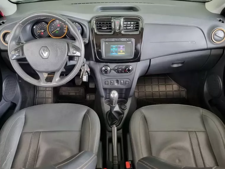 Renault Sandero Prata 13