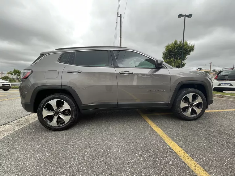 Jeep Compass Cinza 17