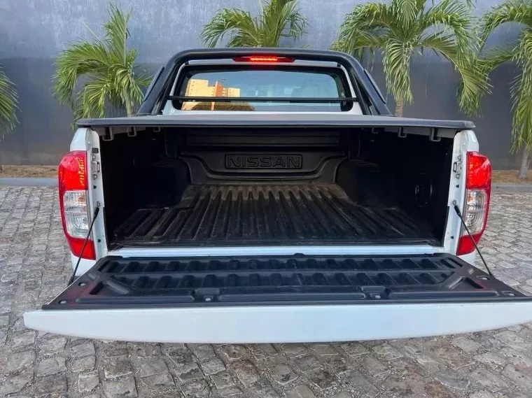 Nissan Frontier Branco 17