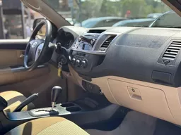 Toyota Hilux SW4