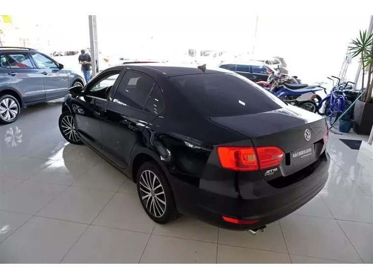 Volkswagen Jetta Preto 9