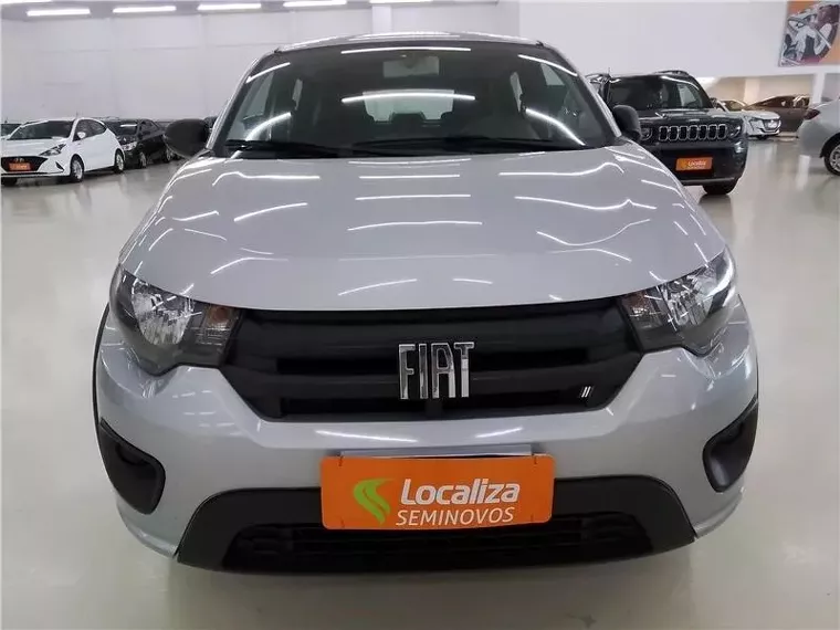 Fiat Mobi Prata 4