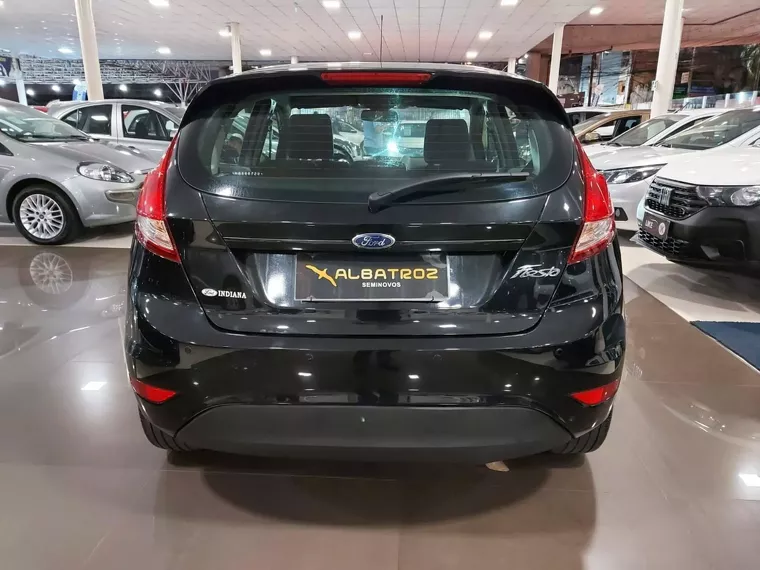 Ford Fiesta Preto 6