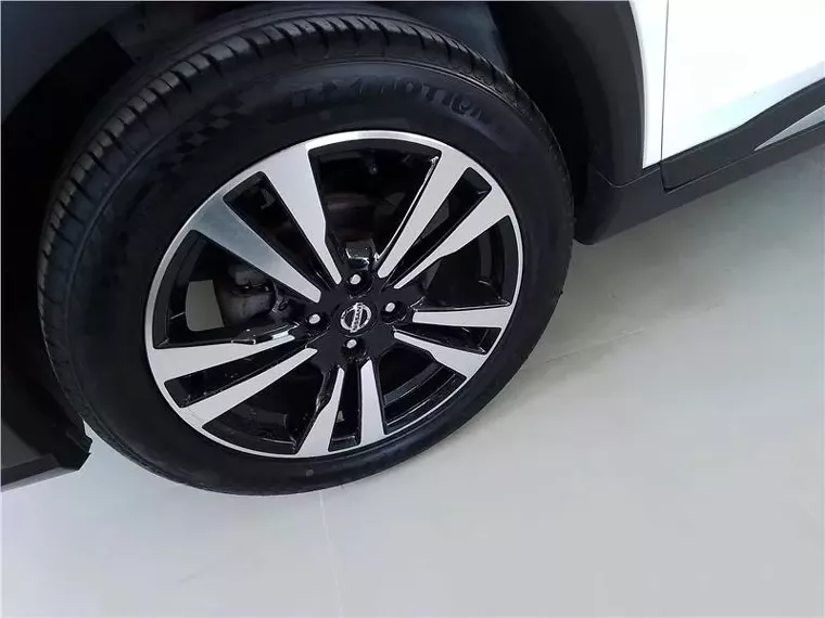 Nissan Kicks Branco 12