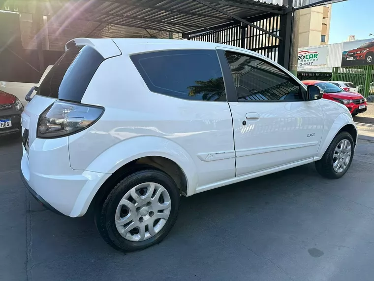 Ford KA Branco 2