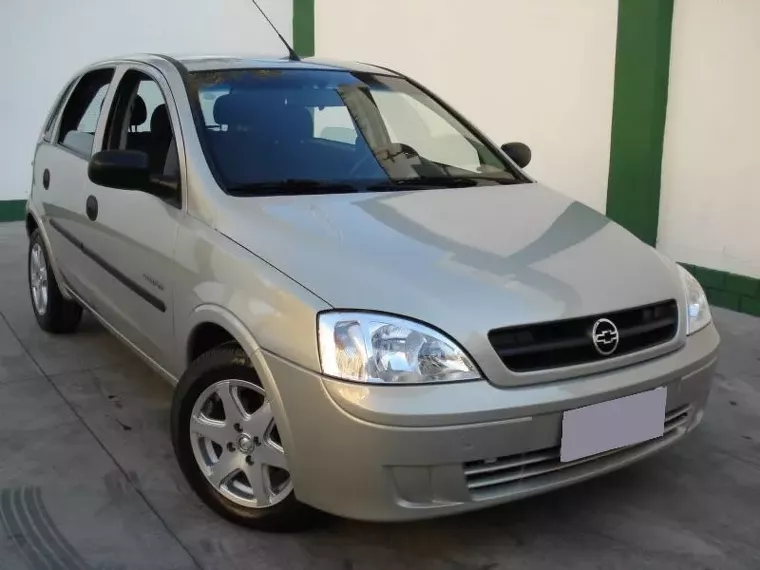 Chevrolet Corsa Bege 3