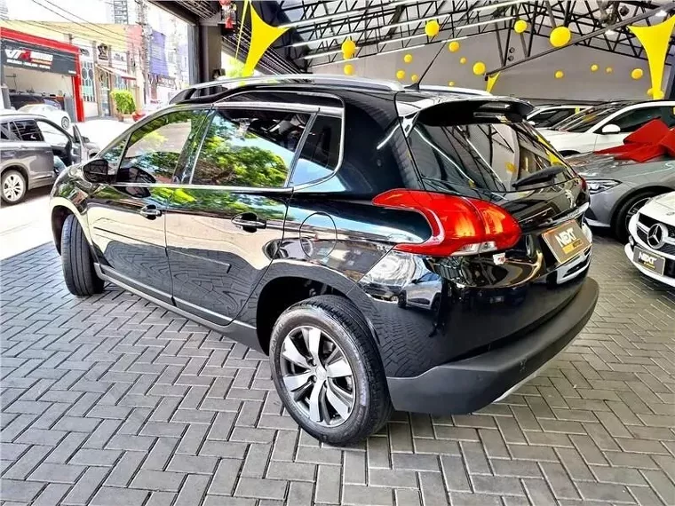 Peugeot 2008 Preto 9