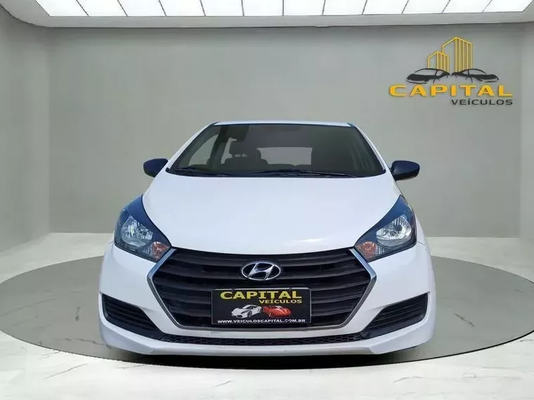 Hyundai HB20 Branco 11