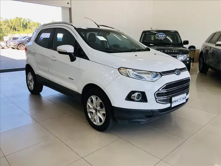 Ford Ecosport Branco 11