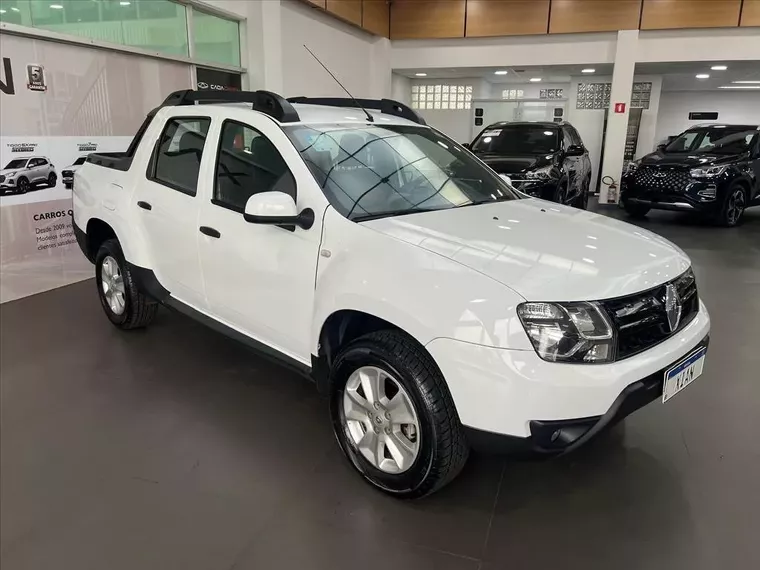 Renault Duster Oroch Branco 7