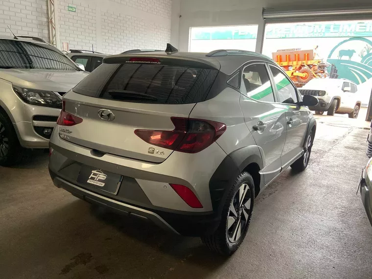 Hyundai HB20X Prata 1