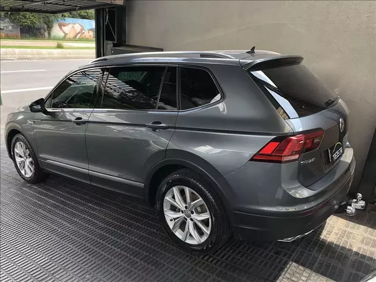 Volkswagen Tiguan Cinza 3