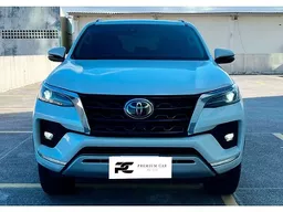 Toyota Hilux SW4