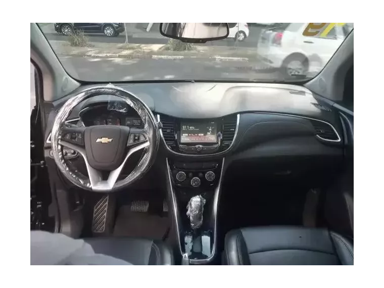 Chevrolet Tracker Preto 3