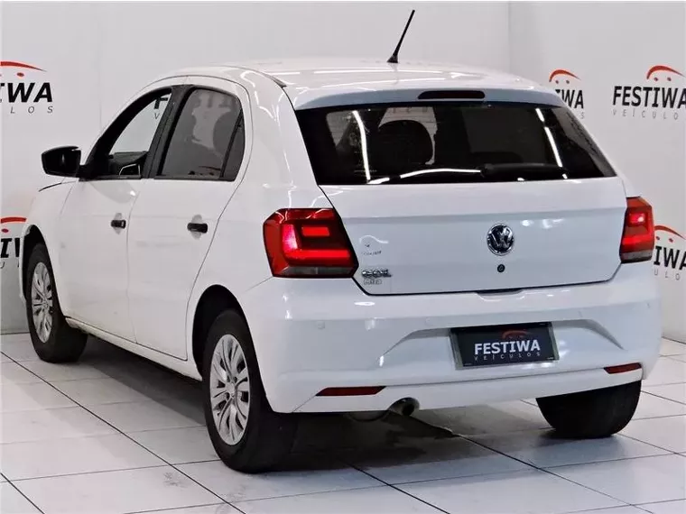 Volkswagen Gol Branco 3