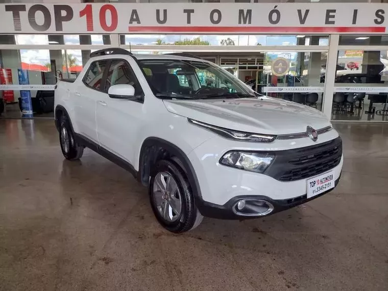 Fiat Toro Branco 12