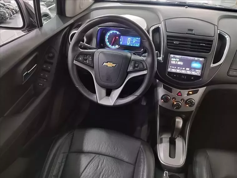 Chevrolet Tracker Preto 10