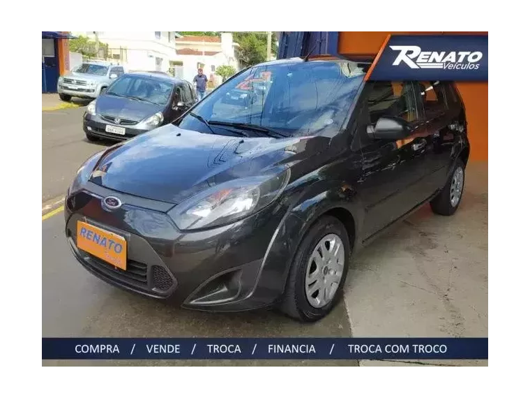 Ford Fiesta Cinza 7