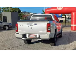 Mitsubishi L200 Triton