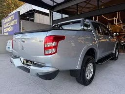 Mitsubishi L200 Triton