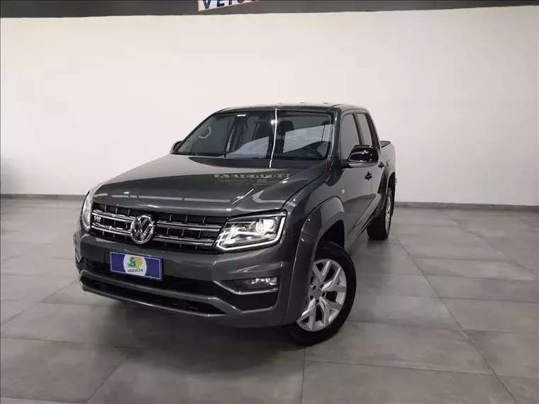 Volkswagen Amarok Cinza 1