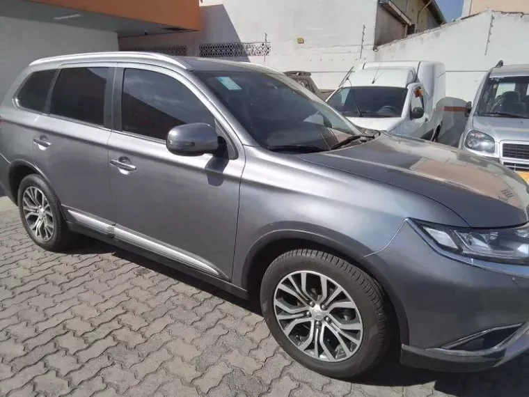 Mitsubishi Outlander Cinza 5