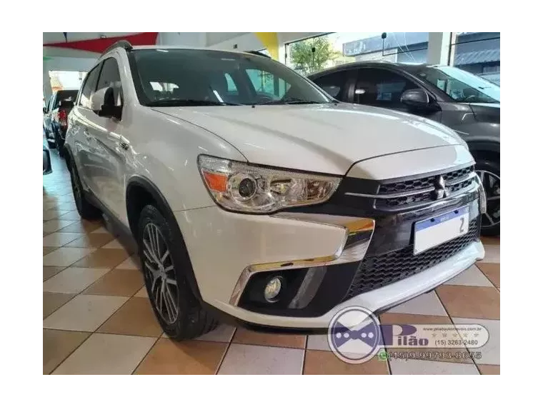 Mitsubishi ASX Branco 4