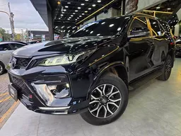 Toyota Hilux SW4