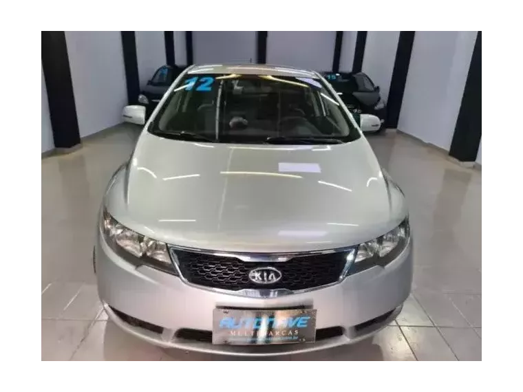 KIA Cerato Prata 5