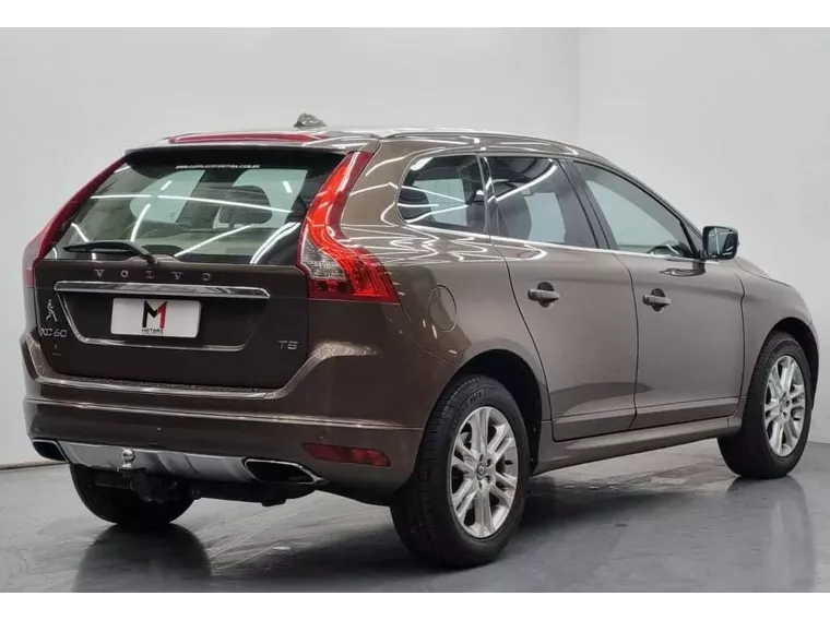 Volvo XC60 Marrom 2