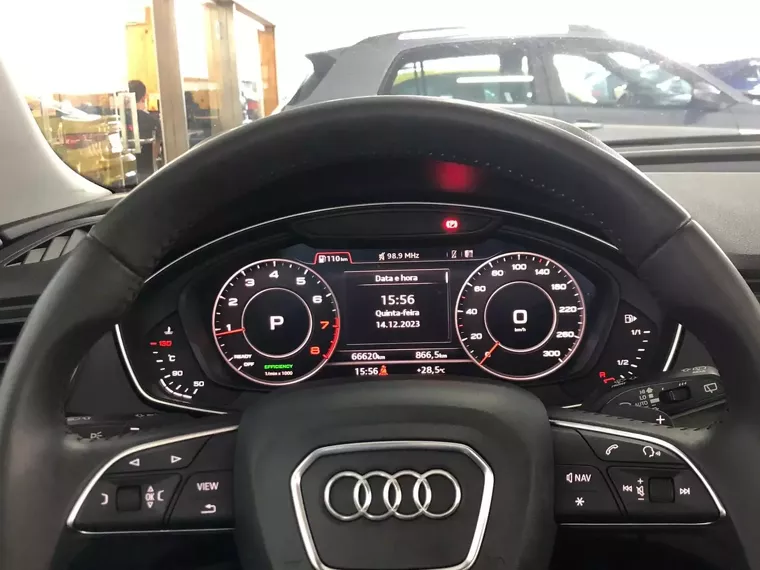 Audi Q5 Preto 17