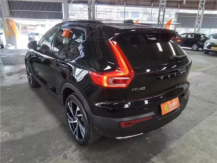 Volvo XC40 Preto 3