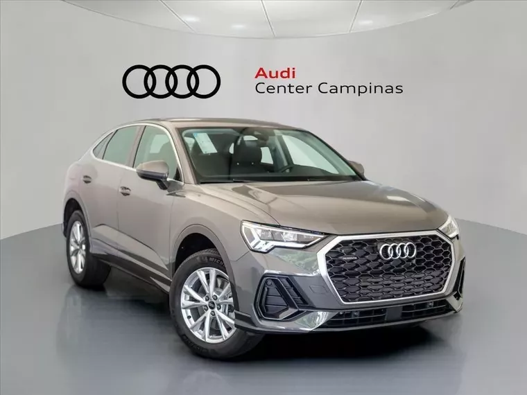 Audi Q3 Cinza 1