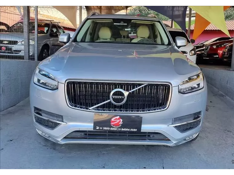 Volvo XC90 Prata 11