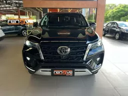 Toyota Hilux SW4