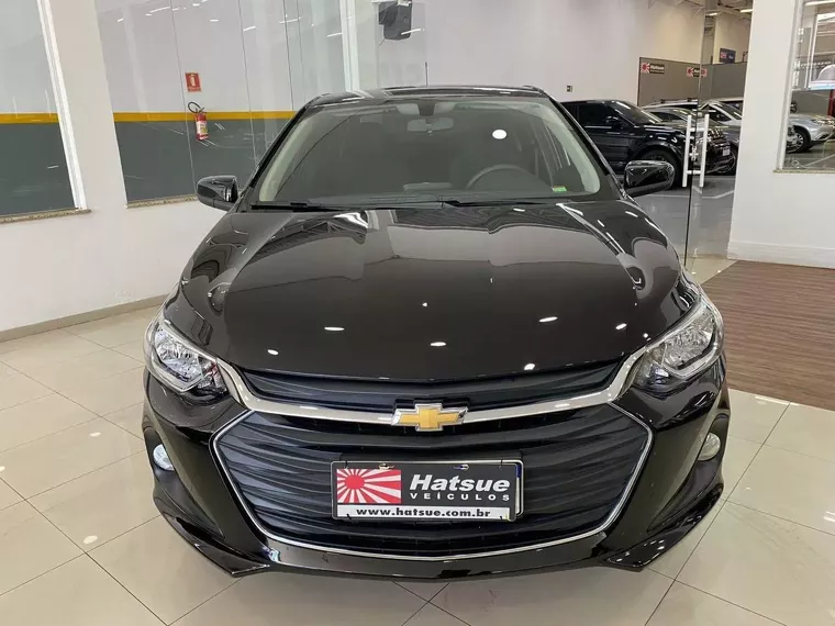 Chevrolet Onix Preto 7