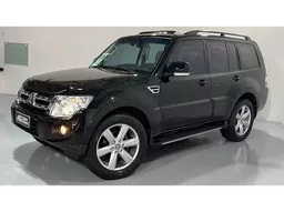 Mitsubishi Pajero Full