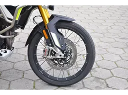 Triumph Tiger 900
