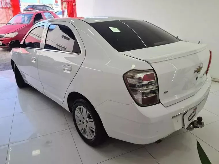 Chevrolet Cobalt Branco 2